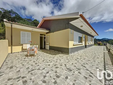 Maison à Água de Pena