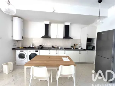 Shop/Premises commercial  in Rio de Mouro