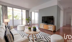 Apartment T2 in Carcavelos e Parede