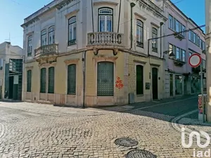 Loja / Estabelecimento Comercial  em Santarém (Marvila), Santa Iria Da Ribeira De Santarém, Santarém (São Salvador) E Santarém (São Nicolau)