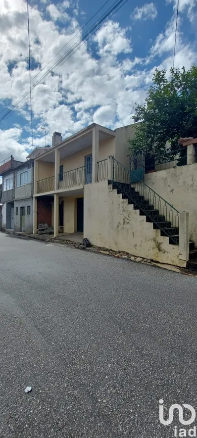 Casa/Moradia  em Lagoaça e Fornos