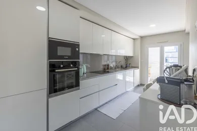 Apartamento T2 em Póvoa De Santo Adrião E Olival Basto