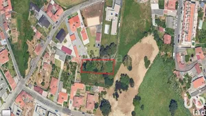 Terreno urbano em São Félix da Marinha