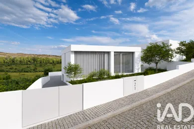 Casa/Moradia em Freixo de Cima e de Baixo