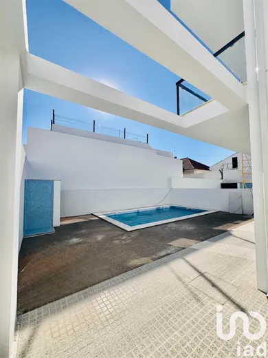 House  in Fernão Ferro
