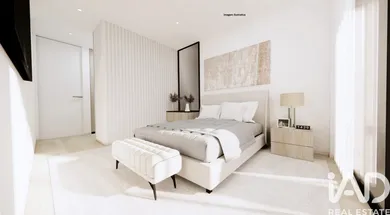 Apartamento T4 em Fânzeres e São Pedro da Cova