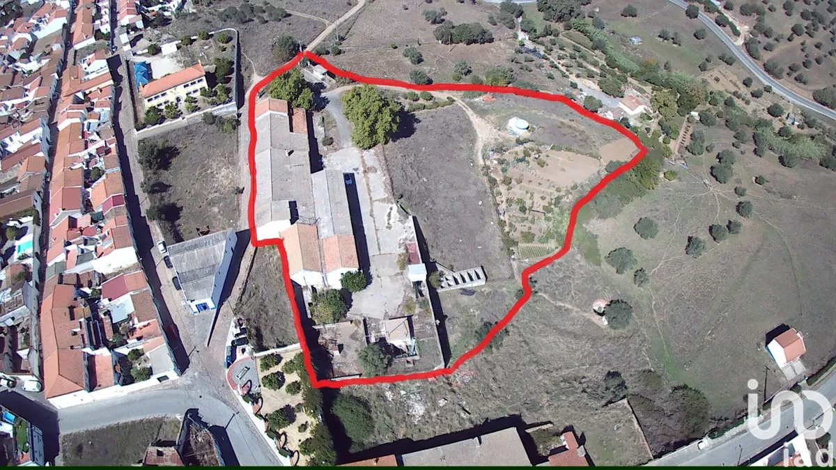 Terreno de 10 250 m² em Torrão
