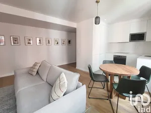 Apartamento T2 em Alcântara