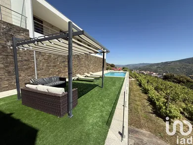 Casa de campo em Gestaçô