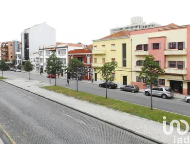 Land in Glória E Vera Cruz