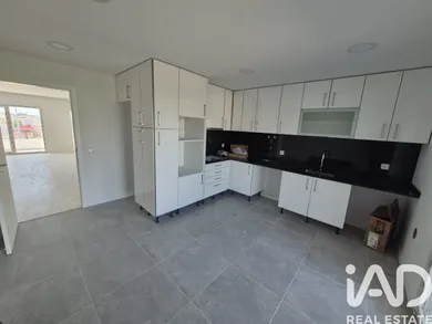 Apartment T3 in Seixal, Arrentela e Aldeia de Paio Pires