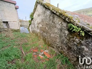 House  in Fiães