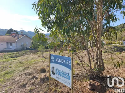 Fotografia 3 de Terreno de 2200 m² em Vila Nova de Monsarros