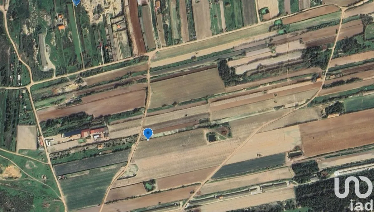 Terreno de 7800 m² em Ferrel