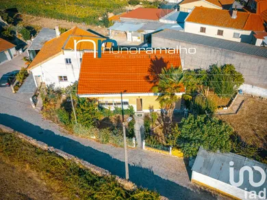 Casa/Moradia em Vila Franca das Naves e Feital