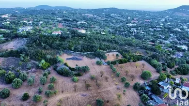 Farm land at Santa Bárbara de Nexe
