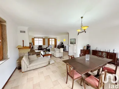 Apartment T4 in Vila e Roussas