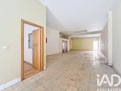 Loja / Estabelecimento Comercial  em Camarate, Unhos e Apelação