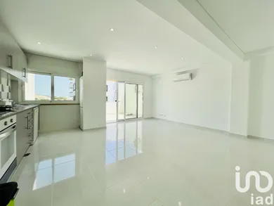 Apartamento T2 em Quarteira