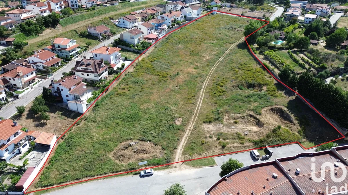 Terreno de 21 536 m² em Santa Maria Maior