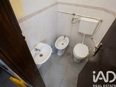 Shop/Premises commercial  in Gulpilhares E Valadares
