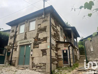 Casa/Moradia em Carvalhais e Candal