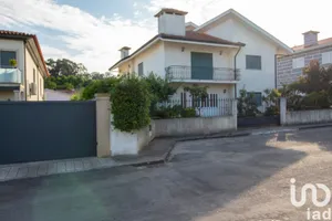 House  in Santo Tirso, Couto (Santa Cristina e São Miguel) e Burgães