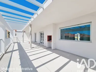 Apartamento T3 em Ericeira