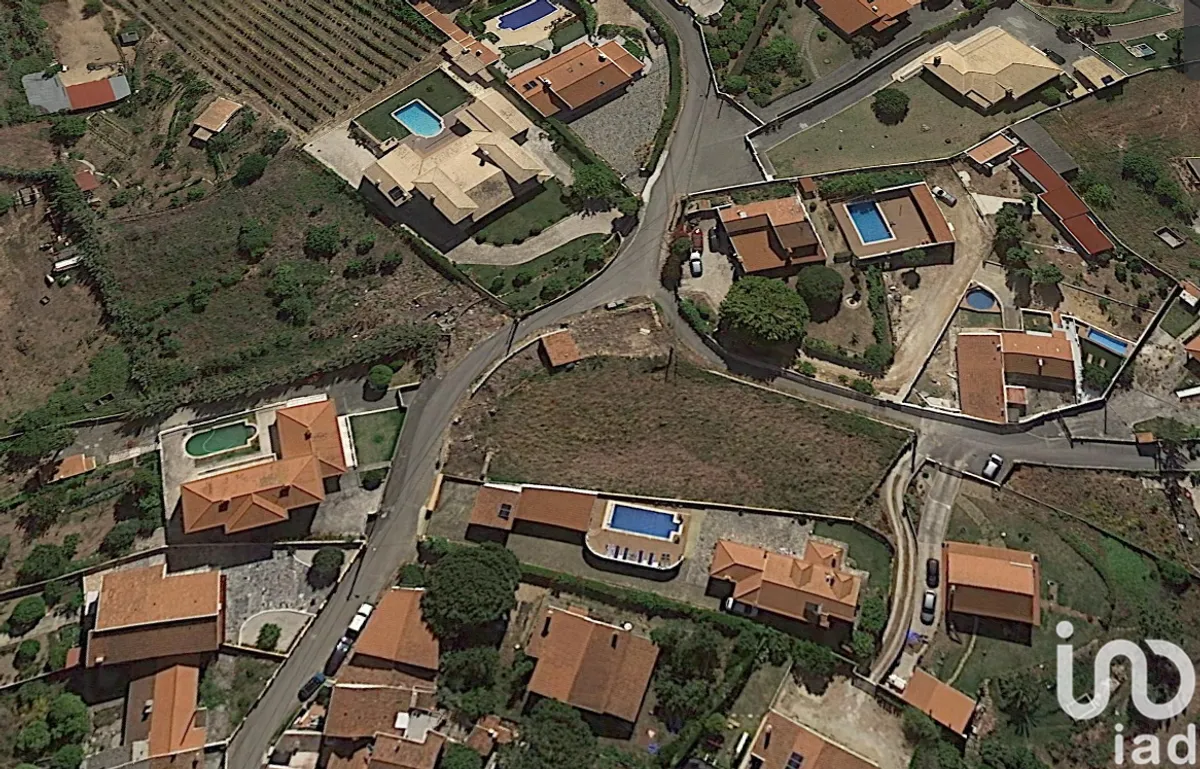 Terreno de 1375 m² em Mafra