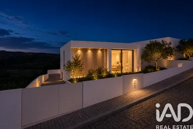 House  in Freixo de Cima e de Baixo