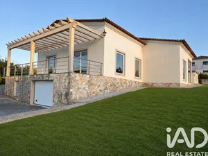 Casa tradicional  em Valado dos Frades