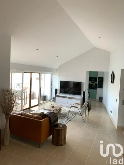 Fotografia 3 de Apartamento 2 quartos de 207 m² em Estômbar e Parchal