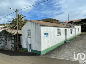 House  at Velas (São Jorge)