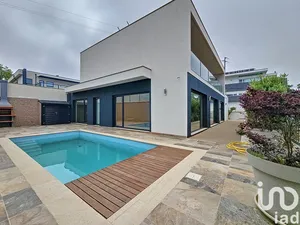 Casa/Moradia  em Arcozelo