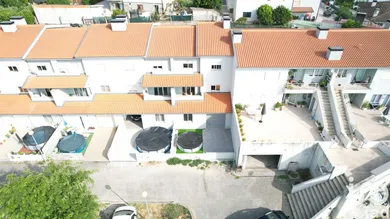 Habitação em Santo isidoro e livração