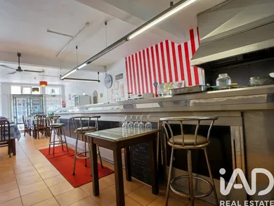 Shop/Premises commercial  in Gulpilhares E Valadares