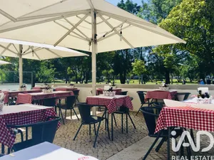 Shop/Premises commercial  in Belém