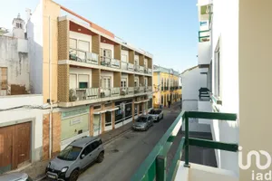 Apartamento T4 em Faro (Sé e São Pedro)