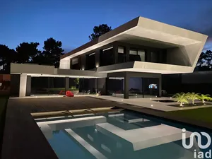 Maison à Charneca De Caparica E Sobreda