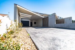 Casa/Moradia  em Arrabal