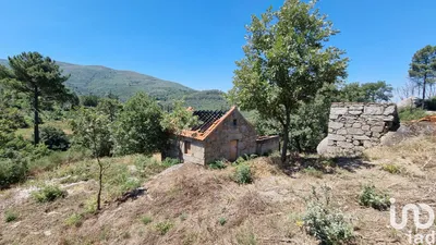 Fotografia 10 de Casa/Moradia 2 quartos de 98 m² em Prados - Celorico da Beira
