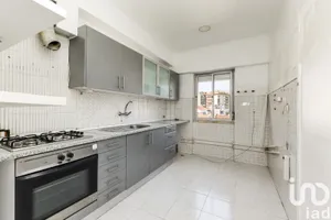 Apartamento T2 em Sacavém e Prior Velho