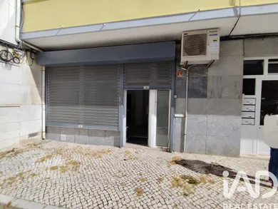 Loja / Estabelecimento Comercial em Moscavide e Portela
