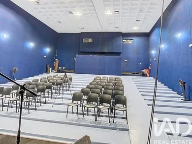 Loja / Estabelecimento Comercial em Santo António dos Olivais