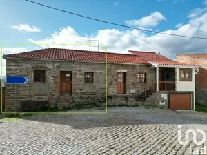 Village house  at Açoreira