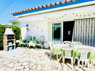Casa/Moradia  em Albufeira e Olhos de Água