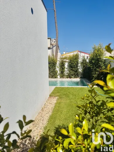 Casa/Moradia  em Charneca De Caparica E Sobreda