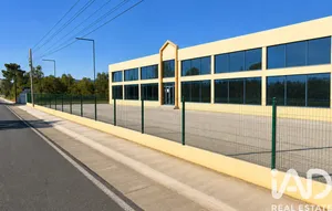 Commercial walls in Quinta do Anjo