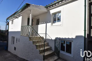 Maison de village à Lamas