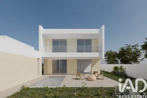 Terreno  em Charneca De Caparica E Sobreda